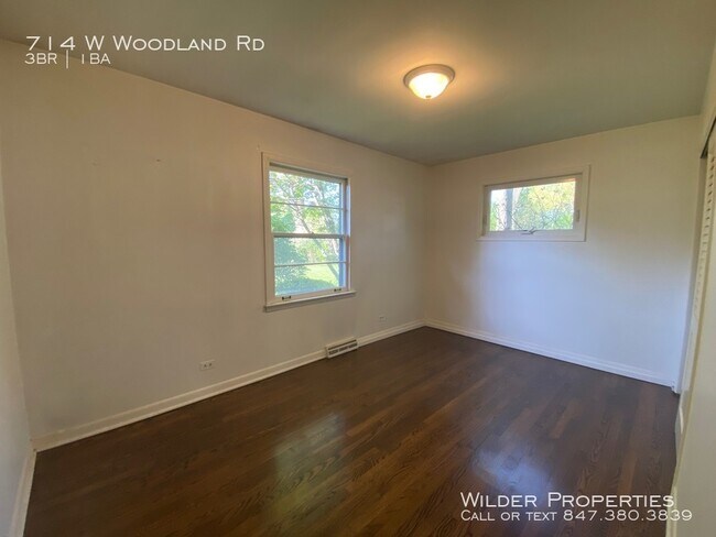 Photo - 714 W Woodland Rd