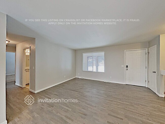 Photo - 10641 W 102nd Pl