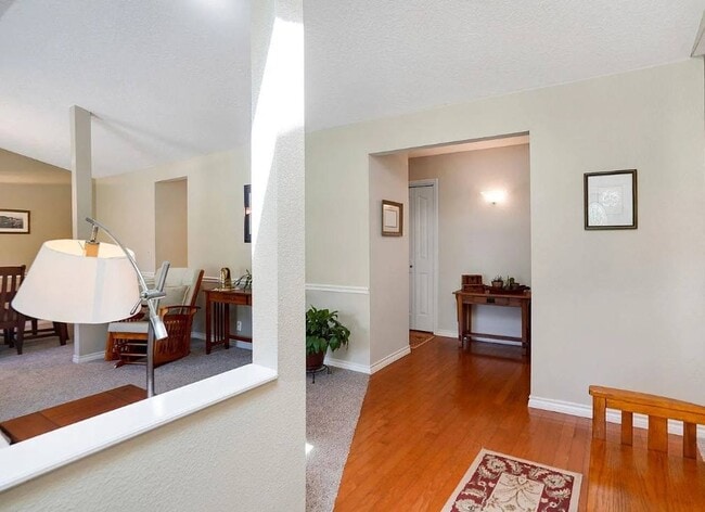 Photo - 4634 Croisan Scenic Way S