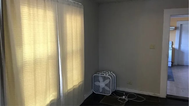 Photo - 604 Calcote Ave