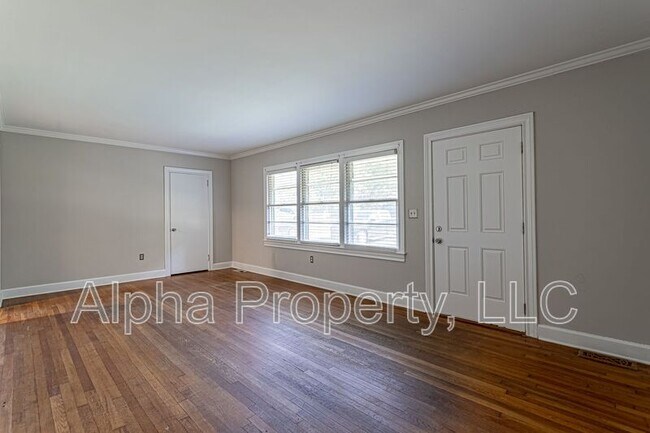 Photo - 123 Legrand Blvd