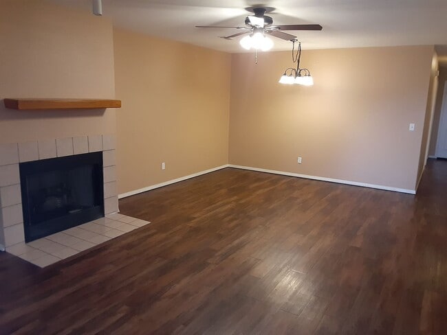 Photo - Great Townhouse in West Fayetteville