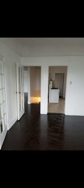 4 College Ave