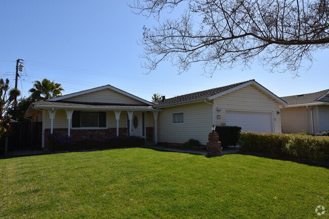 Building Photo - Gorgeous West San Jose 3BD 2BA 1400SF Home