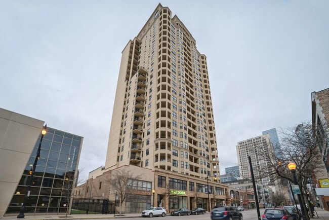 Building Photo - 1464 S Michigan Ave
