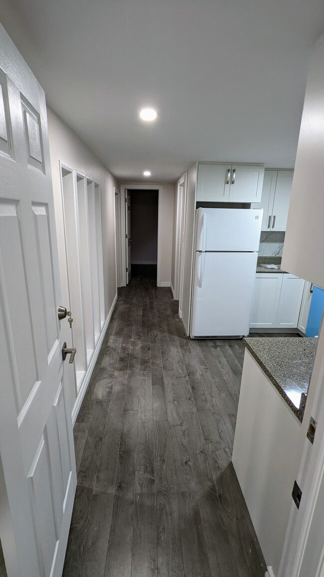 Photo - 43 Seneca Ave