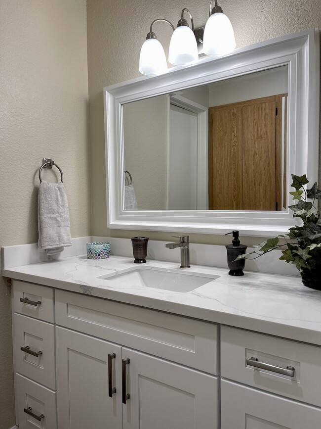 Photo - 1000 Sibley Apt Homes