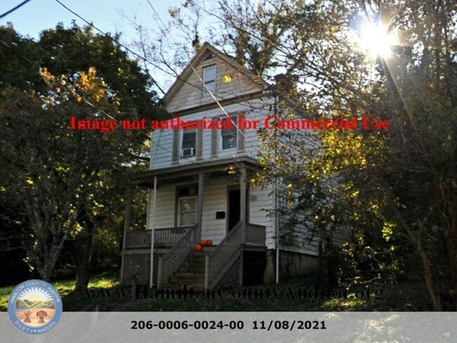 Building Photo - COMING SOON Spacious Newly Renovated 3BDRM HOUSE