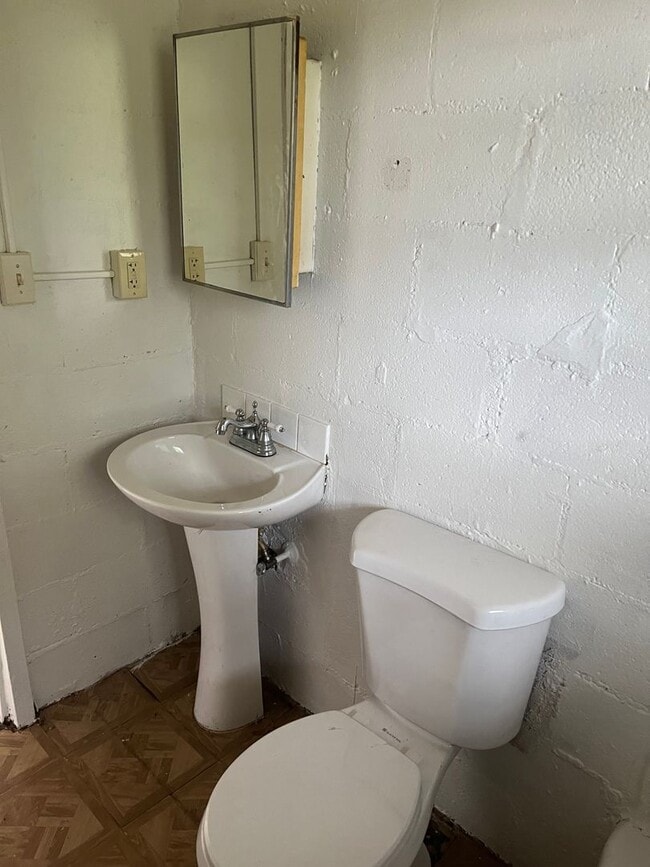 Photo - 1104 S McKinley St Unit Apt B