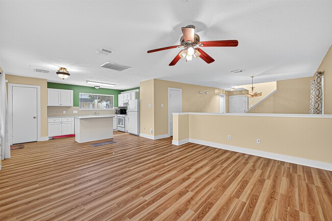 Photo - 15859 E Park Ct