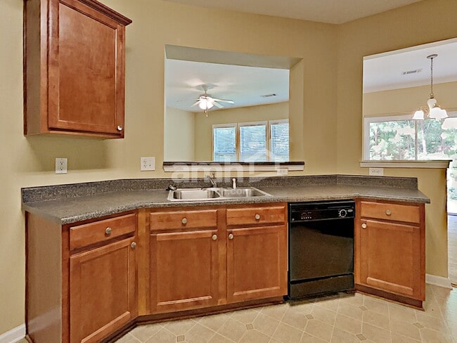 Photo - 2712 Briaroak Dr