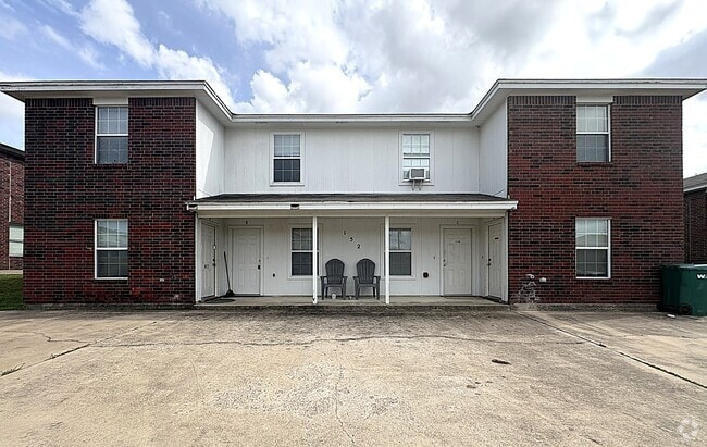 Building Photo - 152 Ryan Cir Unit D Rental