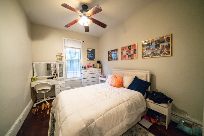 Photo - 717 Parker St Unit 1