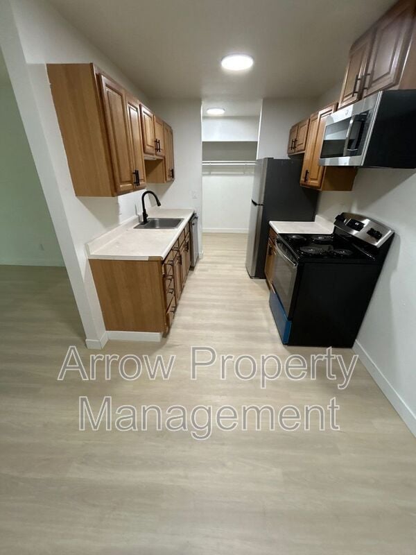 Photo - 215 E Arbor Ave