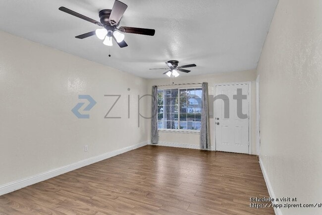 Photo - 1659 Knickerbocker Dr