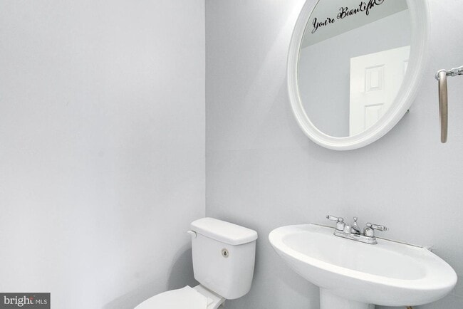 Photo - Beautiful Colonial Home