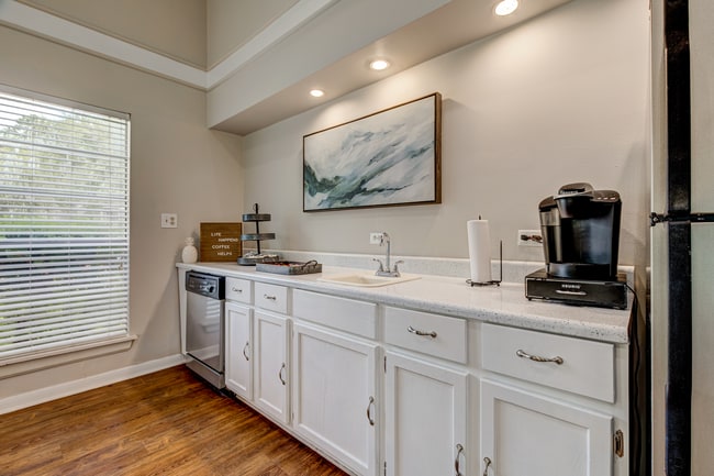 Photo - Live Oaks at Killearn