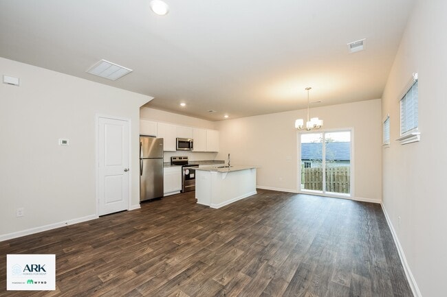 Photo - 615 Green Wigeon Rd