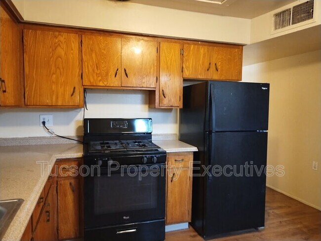 Photo - 8934 S Nogales Hwy