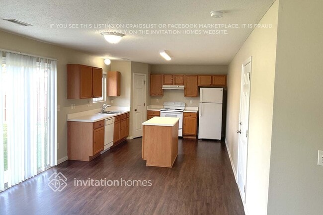 Photo - 715 Sunmeadow Dr