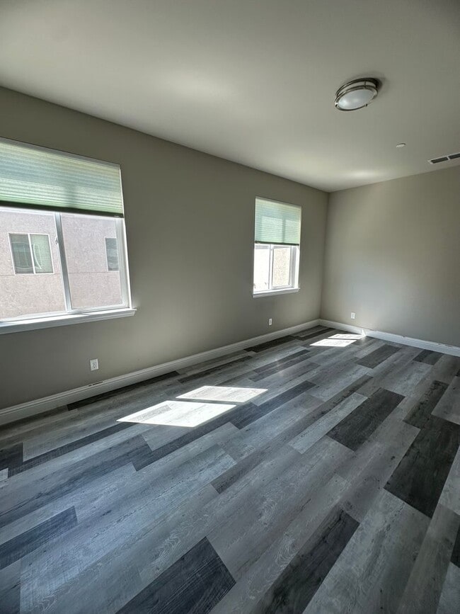 Photo - 862 Congaree Ln