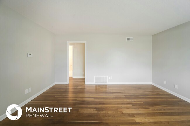 Photo - 4547 Almo Ave