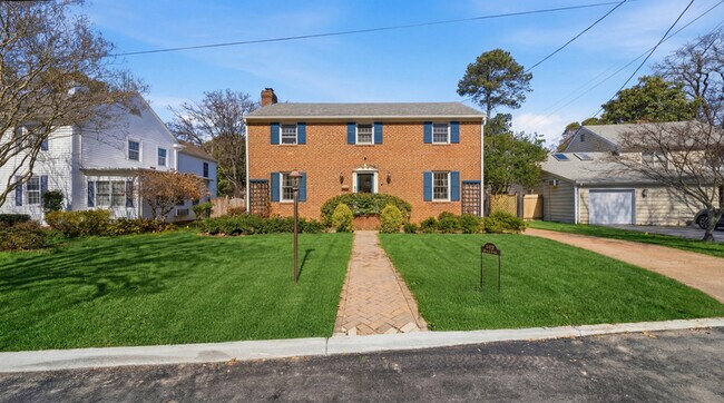 Photo - 1402 Trouville Ave