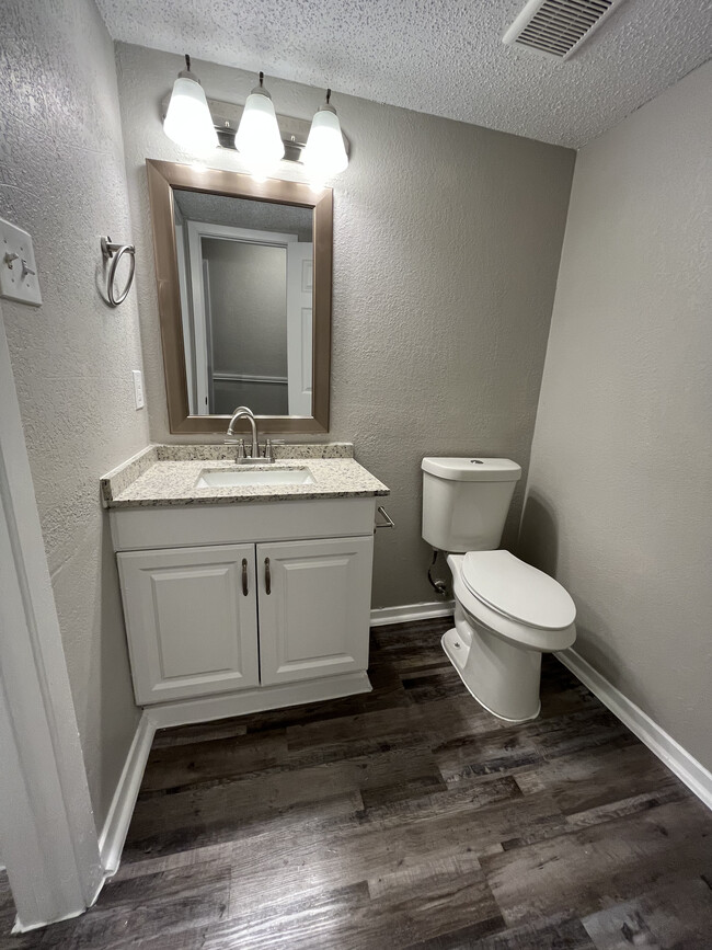 Photo - Cedars Apartments