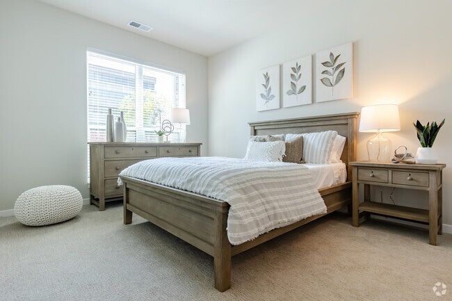 2BR, 2BA - 1,031SF - Second Bedroom