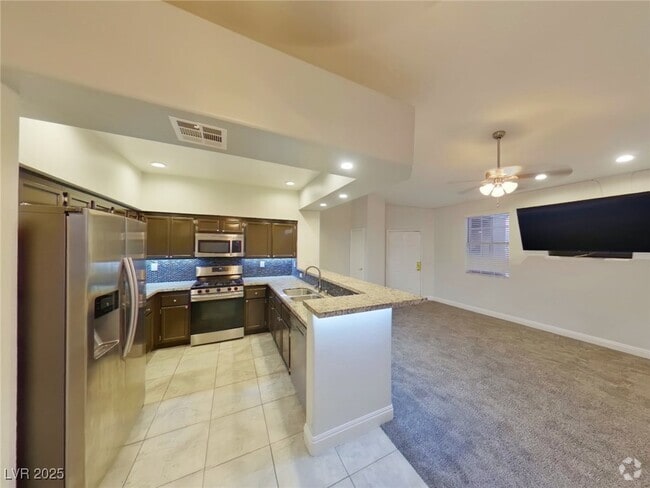 Building Photo - 1508 Truett St Unit 204 Rental