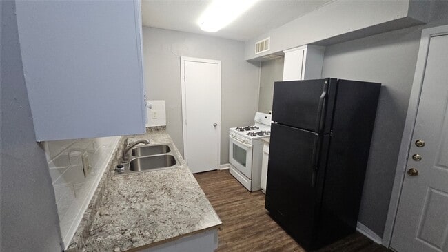 Photo - 10806 Safeguard St Casa