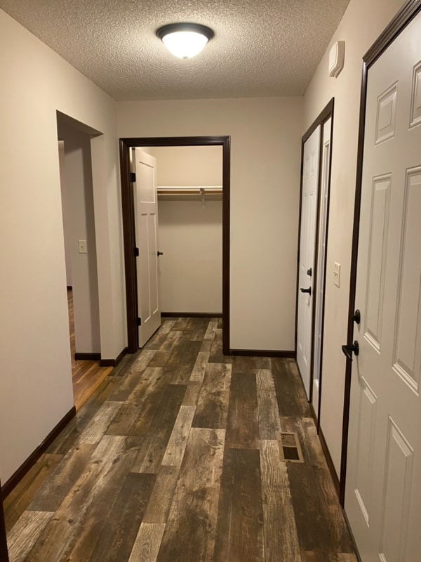 Photo - 1906 6th Ln SE