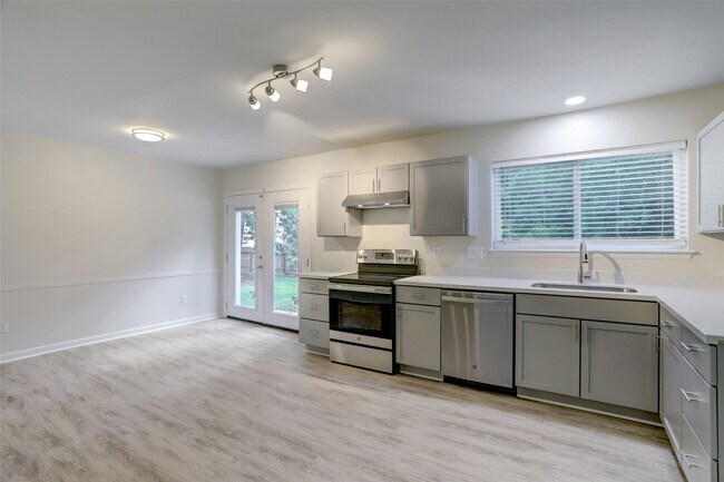 Photo - 25514 Mill Pond Ln