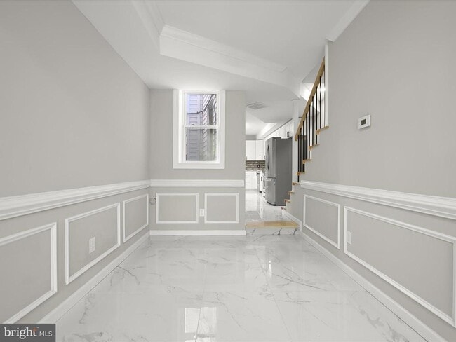 Photo - 1015 S Kenwood Ave