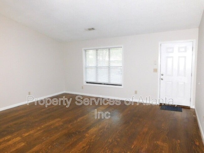 Photo - 5502 Jamestowne Ct