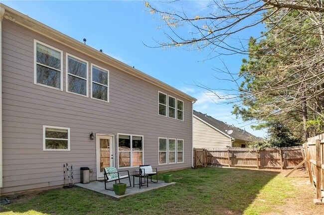 Photo - 1565 Hedington Cir SE