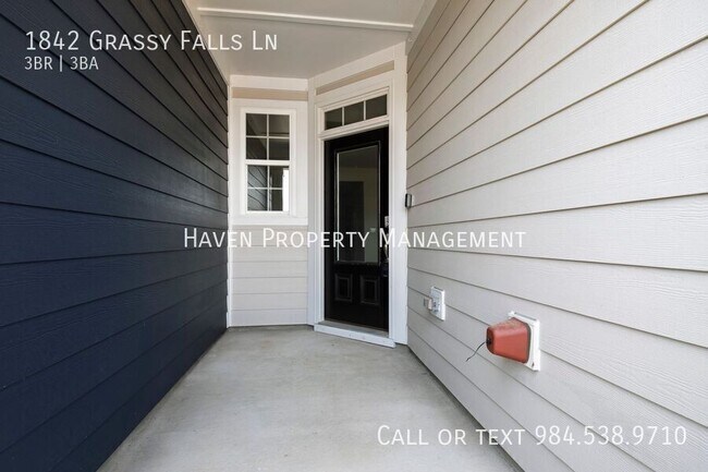 Photo - 1842 Grassy Falls Ln