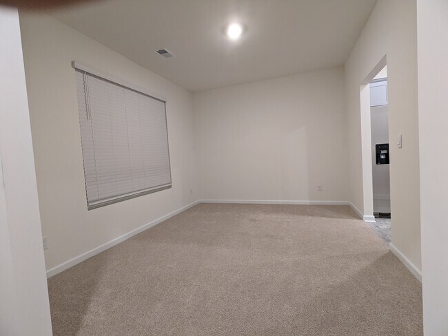 Comida - 4292 Callum Ct