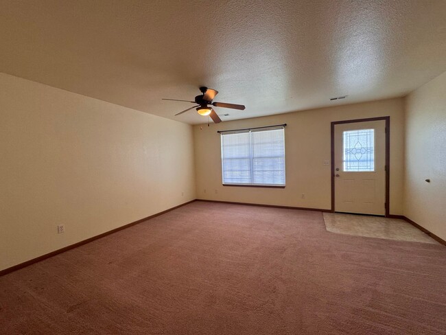 Photo - 22585 Hollow Oak Ln Unit B