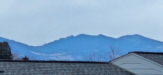 Building Photo - Mountain View 2 Bed 2 Bath 2 Balconies Top Floor Condo-Tons of Amenities