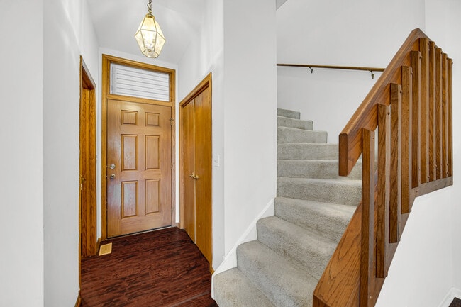 Photo - 1017 Arbor Ct