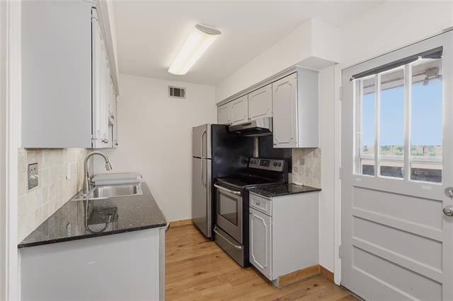 Photo - 7935 Royal Ln Unidad 217