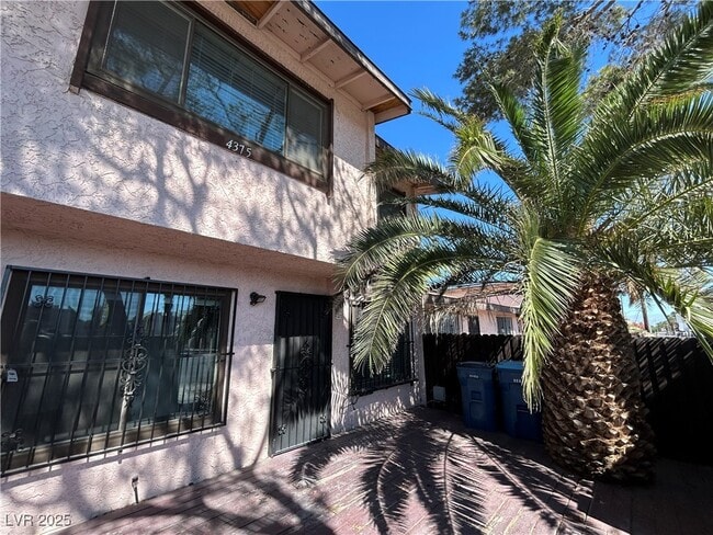 Photo - 4375 Spencer St Townhome
