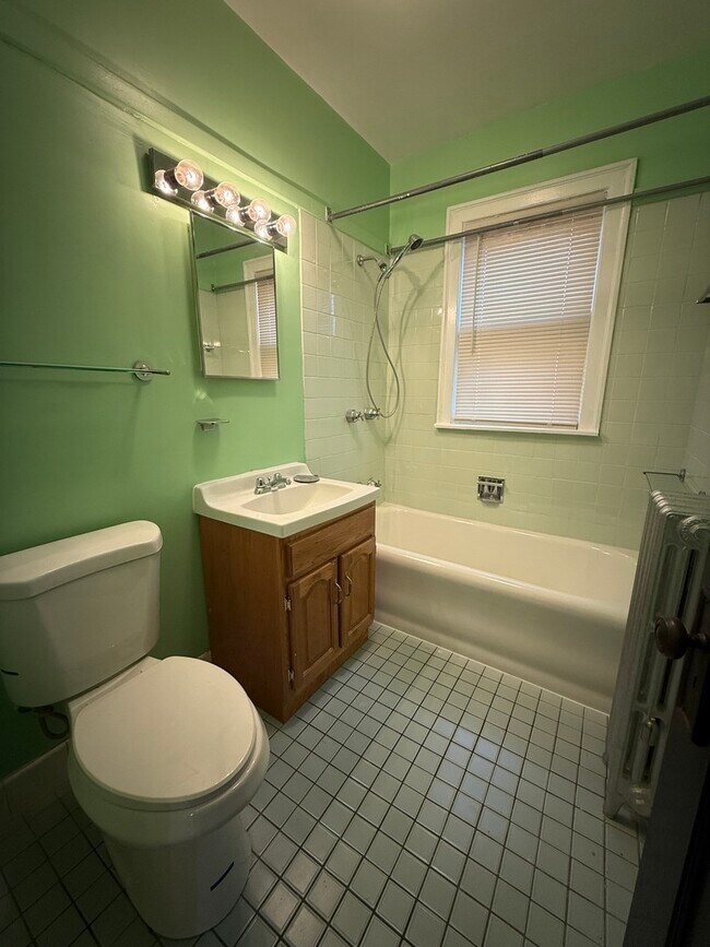 Photo - 7759 S Prairie Ave Unit 2