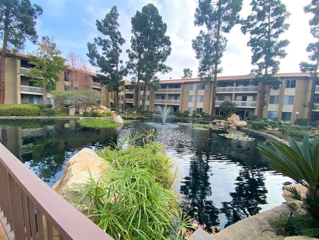 Pacific Beach Condo! 2 BEDROOM 2 BATH with... - Pacific Beach Condo! 2 BEDROOM 2 BATH with...