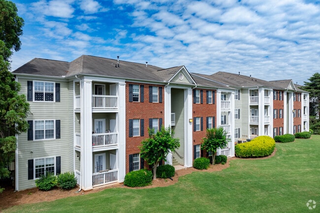 Building Photo - Cherokee Summit Rental