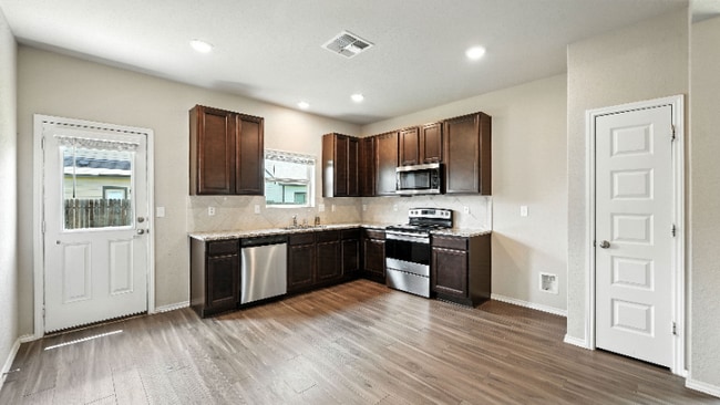 Photo - 2513 Marty Way