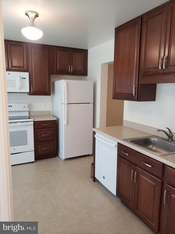 Photo - 5732 Lofthill Ct