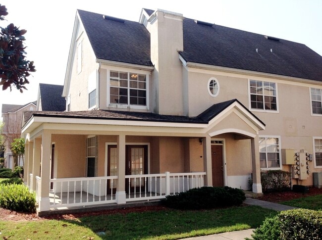 Building Photo - Spacious three bed at The Hamptons Unit 48-204 Rental