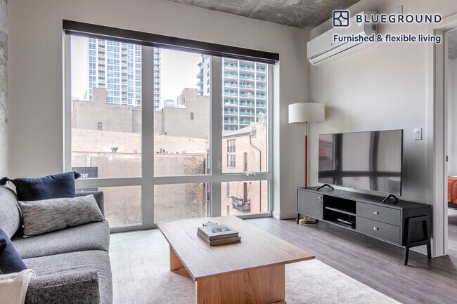 411 W Chicago Ave Unit SI FL4-ID1032